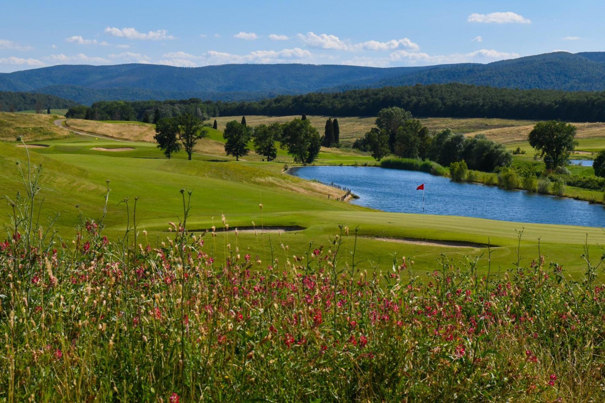 La Bagnaia Golf&Spa Resort Exterior foto