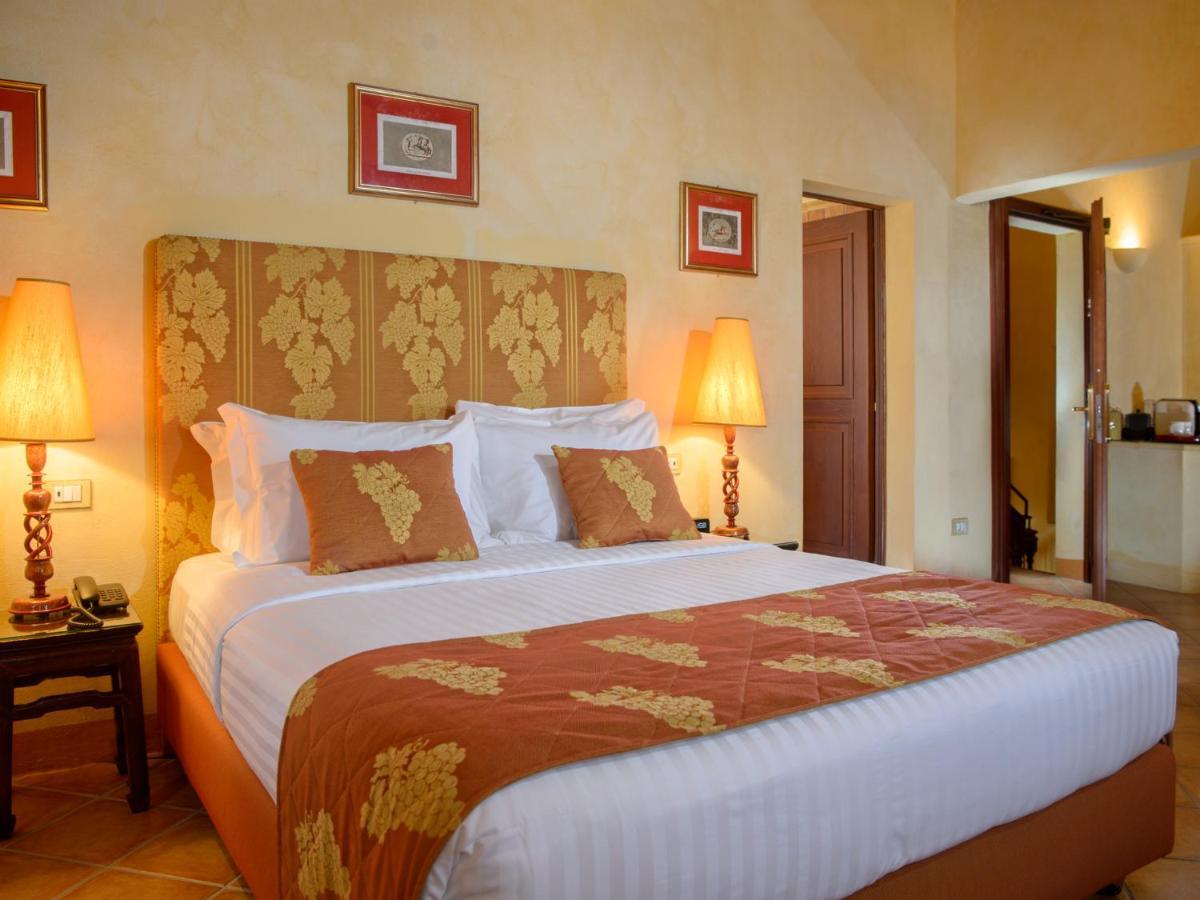 La Bagnaia Golf&Spa Resort Exterior foto